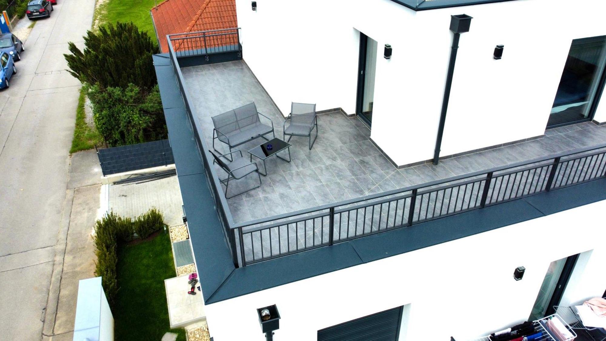 Апартаменты Weisses Haus Герасдорф-бай-Вин Экстерьер фото